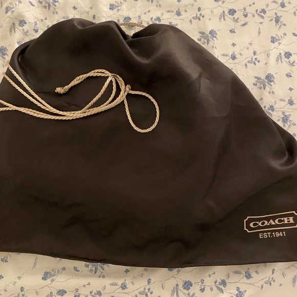 RARE Red Leather Coach Diamond Quilted Silver Studded Crossbody Handbag Purse - Picture 7 of 7